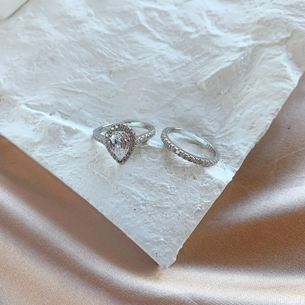 Anillo Gota de Olvido