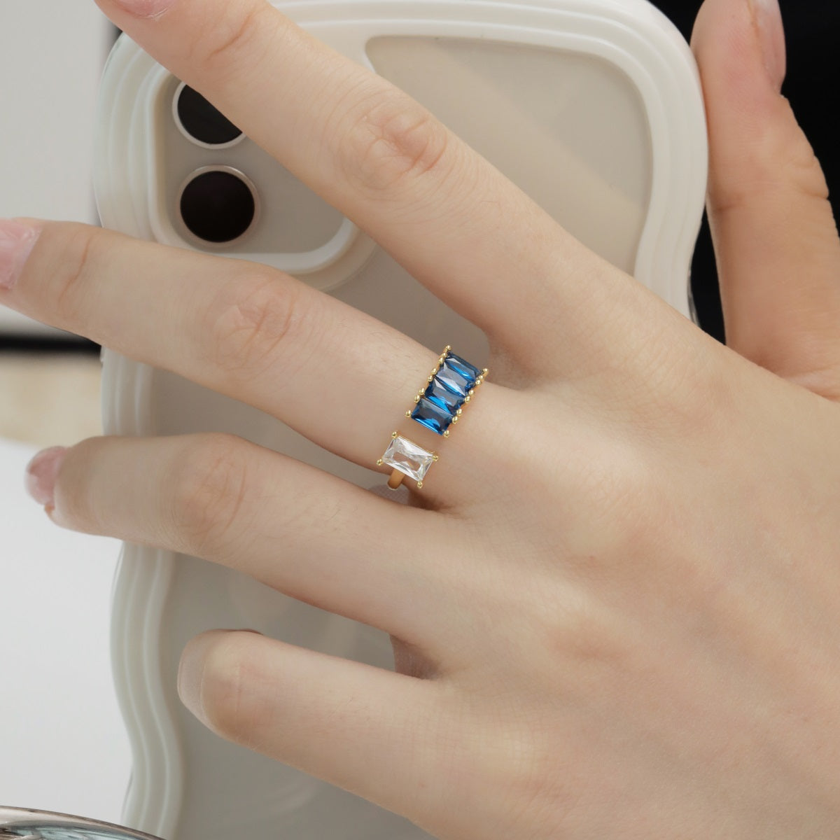 Anillo Ajustable Arya Gold Blue