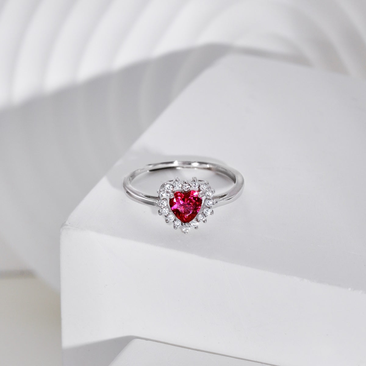 Anillo Ajustable ZOELLA Rojo